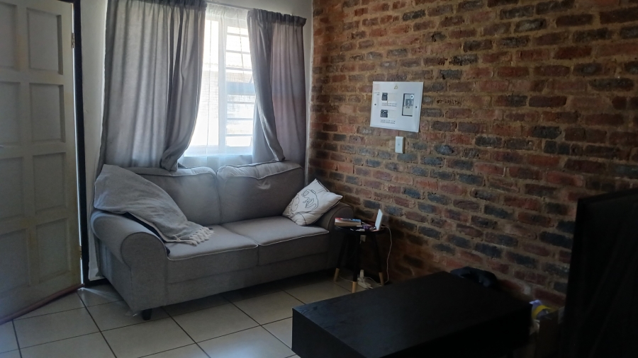 1 Bedroom Property for Sale in Bult West North West